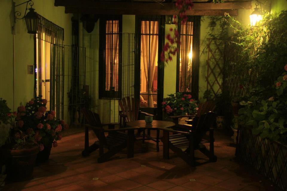 Ukelele Hostel Μοντεβιδέο Εξωτερικό φωτογραφία